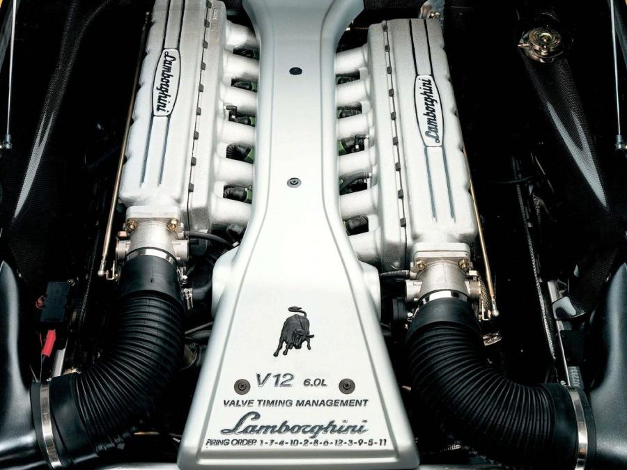 Моторный отсек Lamborghini Diablo VT 6.0 2000 года  (WW) (фото 1 из 29)